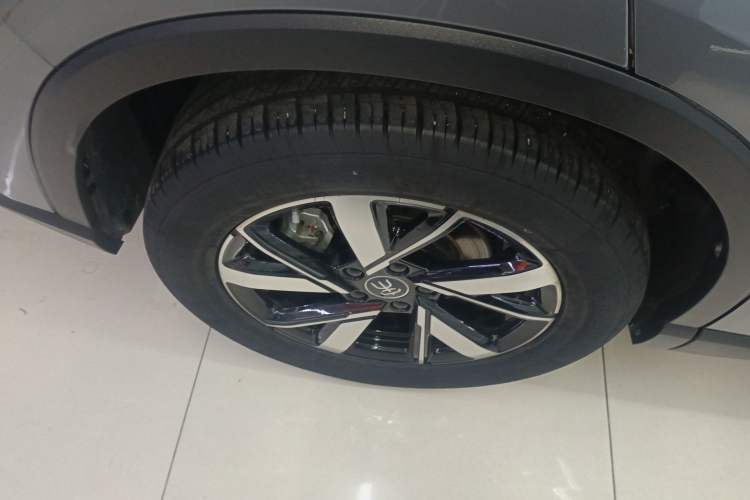 Used BYD Song Pro New Energy 2024 HONOR Edition DM-i 71KM Navigation Model Exterior 5