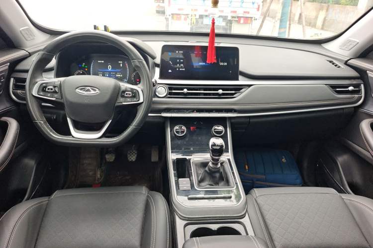 Used Chery Tiggo 8 2024 Honor Edition 230TCI Manual Advanced Version 5 Seats Center Console