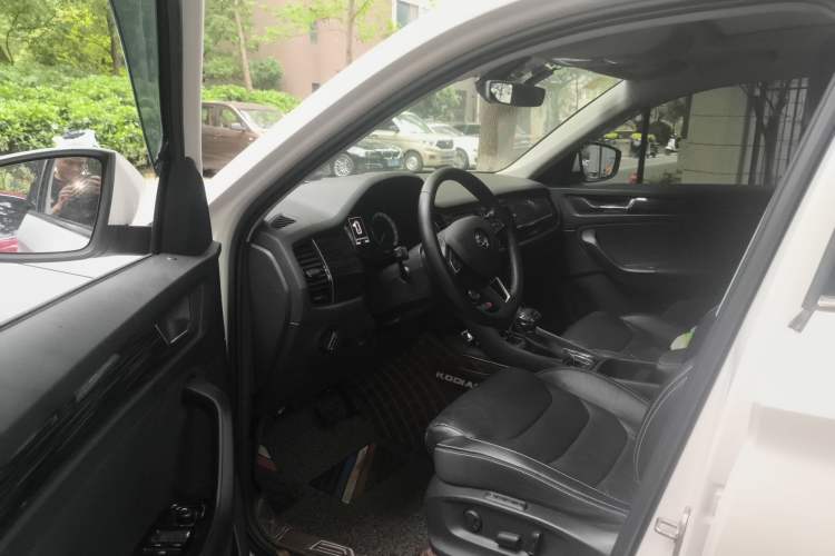 Used Skoda Kodiaq 2017 TSI330 7-Seater Two-Wheel-Drive Luxury Edition Driver Seat