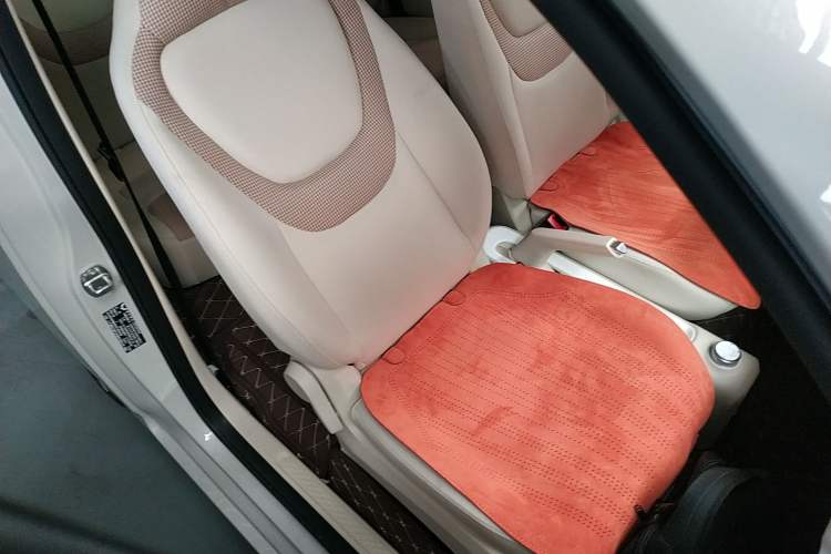 Used Wuling Hongguang MINIEV 2024 3rd Generation 215km Advanced Version Right Front Seat