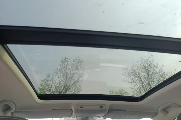 Used Volkswagen Tayron 2023 Revised Version 380TSI All-Wheel Drive R-Line High-Energy Edition Headliner