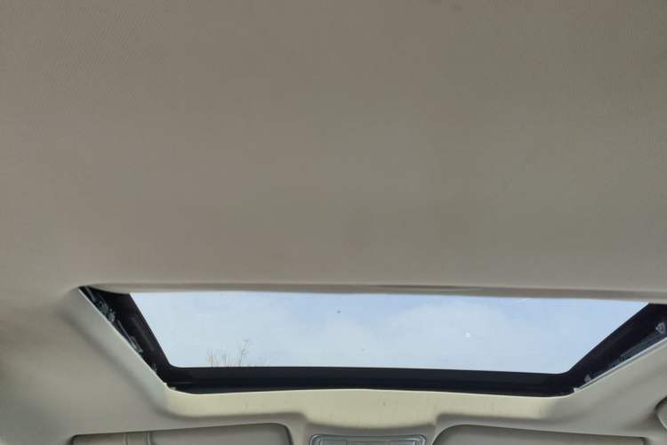 Used Geely Auto Vision X6 2016 1.3T CVT Flagship Model
