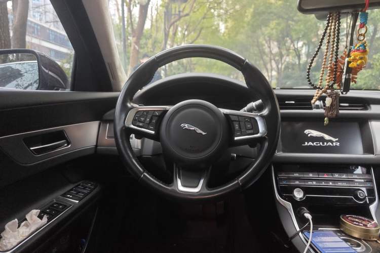 Used Jaguar XFL 2018 XFL 2.0T 250 PS Luxury Edition