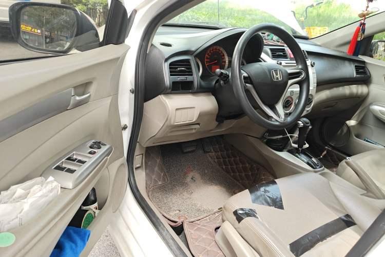 Used Honda City Classic 2011 1.5L Automatic Elite Edition Driver Seat