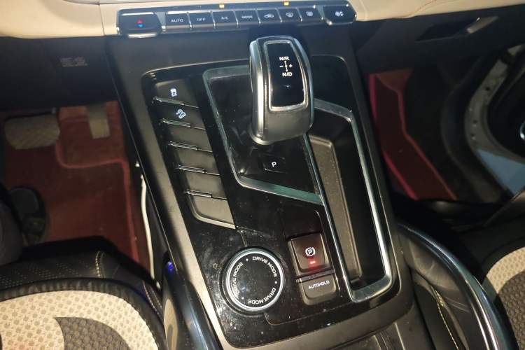 Used Geely Auto Emgrand X7 Sport 2022 Boyue X 1.8TD DCT Smart Model
