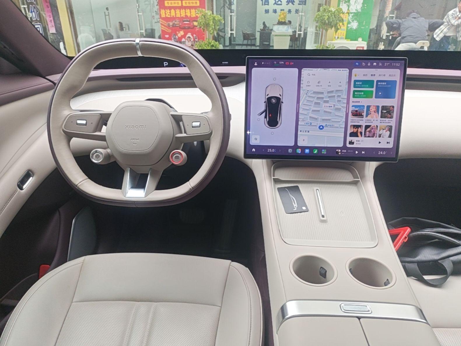 Xiaomi Auto YU7 2025 Ultra-Long Range All-Wheel Drive Pro Version — снимка 15