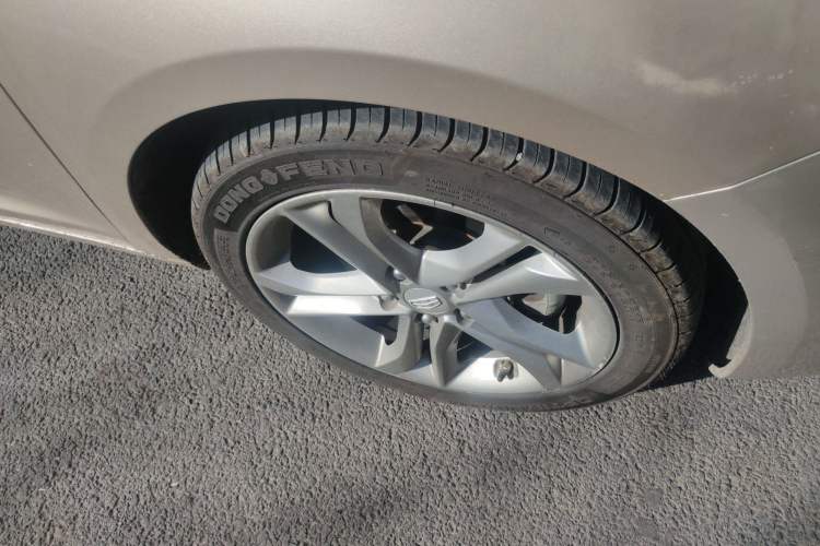 Used Geely Auto Emgrand GL 2017 1.3T DCT Luxury Model
