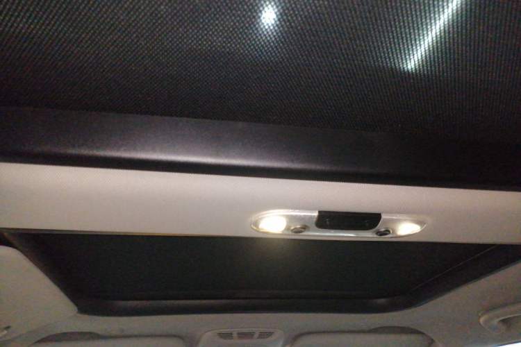 Used MINI MINI 2018 1.5T COOPER Artist Five-Door Edition
