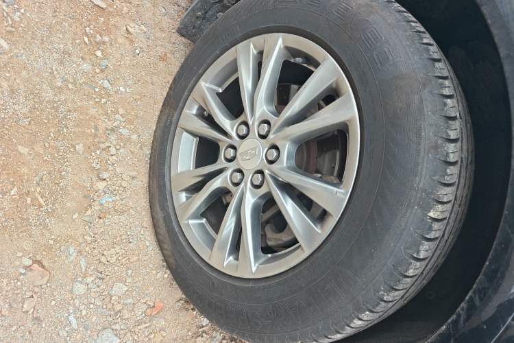 Used Cadillac XT5 2020 28T Luxury Version