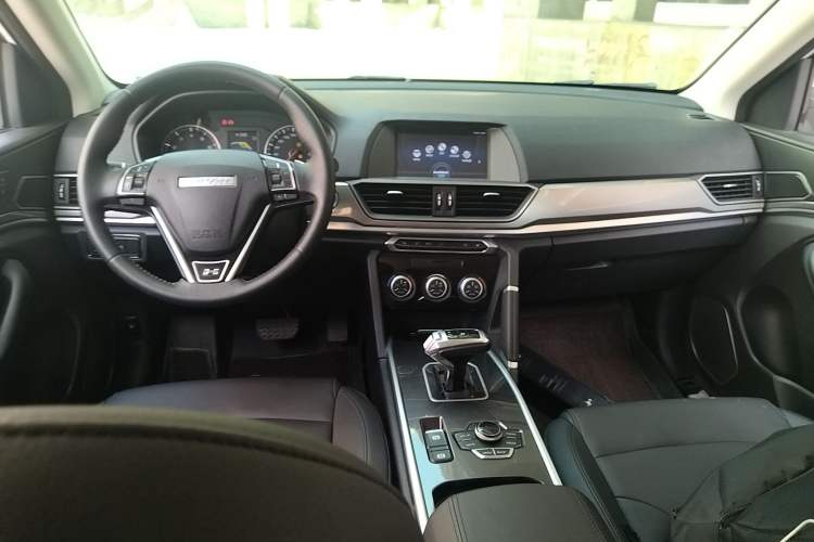 Used Haval H6 2019 Sport Edition 1.5T Automatic Two-Wheel Drive Elite Model China VI Center Console