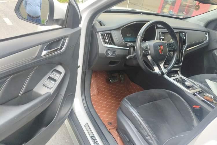 Used Roewe RX5 New Energy 2017 ERX5 EV400 Electric Internet Supreme Edition
