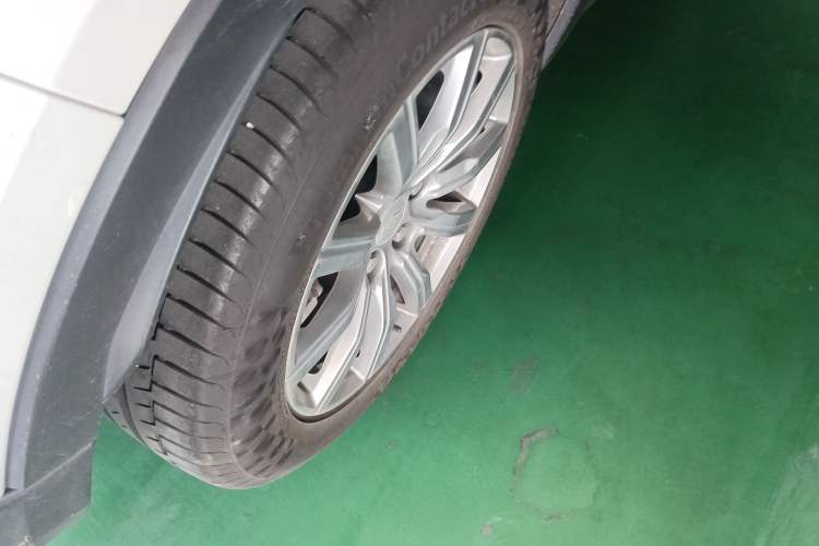 Used Cadillac XT4 2018 28T Two-Wheel Drive Leading Version