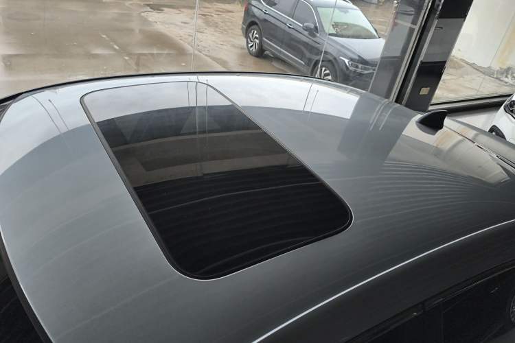 Used Honda Civic 2023 2.0L eHEV Pioneer Edition