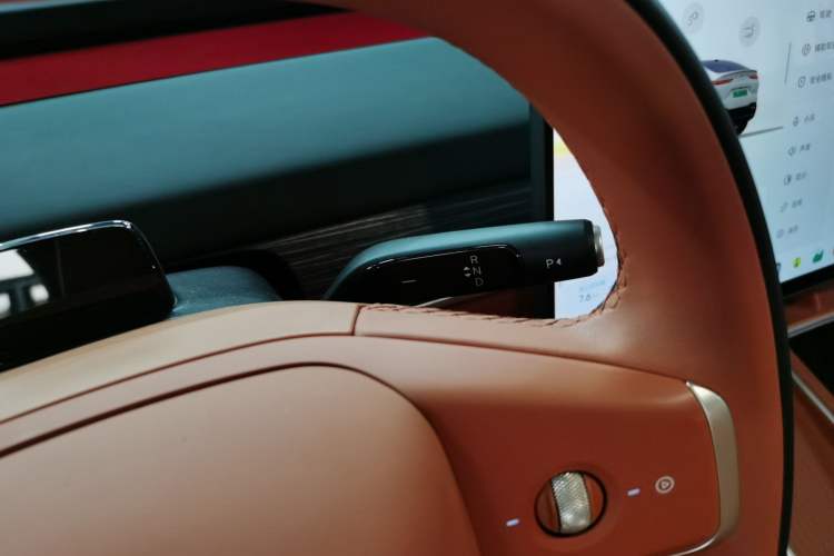 Used ONVO L60 2024 60 kWh Rear-Drive Version