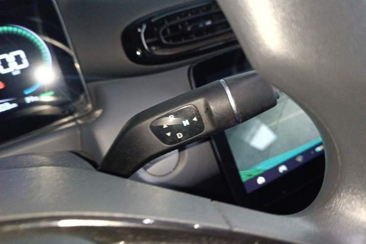 Used Leapmotor T03 2025 403 Comfort Edition Gear Lever