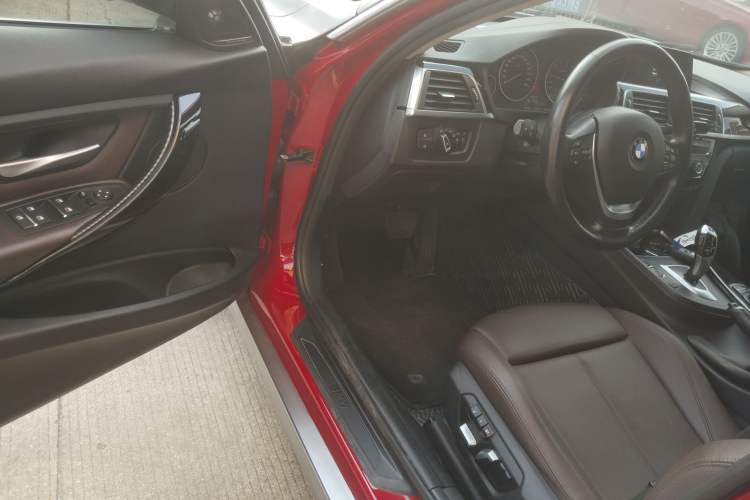 Used BMW 3 Series 2018 320Li Fashion Model
