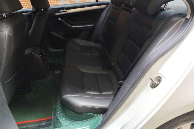 Used Volkswagen Sagitar 2015 230TSI Automatic Comfort Version