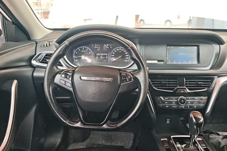 Used Venucia T90 2017 2.0L CVT Smart Edition Steering Wheel