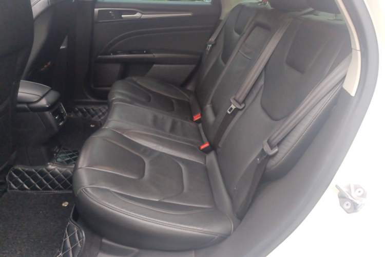 Used Ford Mondeo 2013 2.0L GTDi240 Luxury Sport Model
