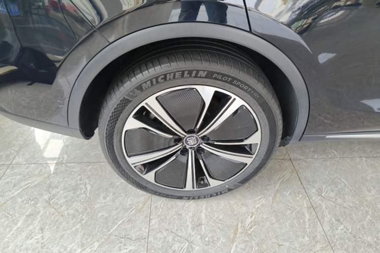 Used BYD Tang New Energy 2022 EV 635 km All-Wheel-Drive Flagship Model