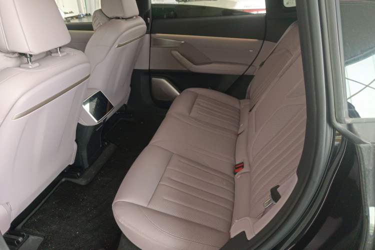 Used ONVO L60 2024 60 kWh Rear-Drive Version
