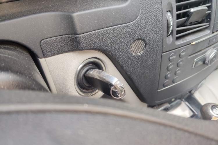 Used Mercedes-Benz C-Class 2010 C 180K Classic model Vehicle Key