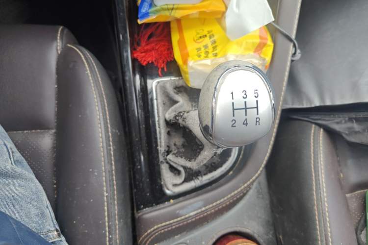 Used CHANGAN Eado DT 2018 1.6L Manual Luxury Model Gear Lever