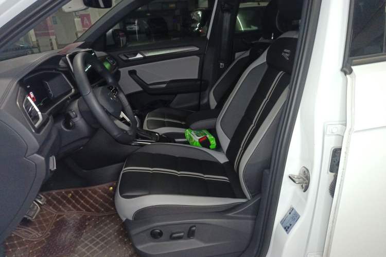 Used Volkswagen T-ROC 2025 300TSI DSG Two-Wheel Drive Chen Guang Edition