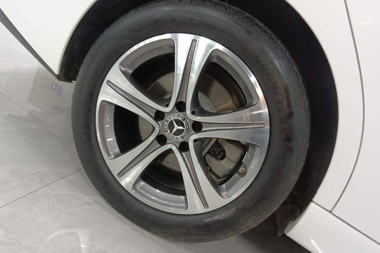 Used Mercedes-Benz C-Class 2022 Restyled C 200 L Sport Edition Right Rear Wheel Hub