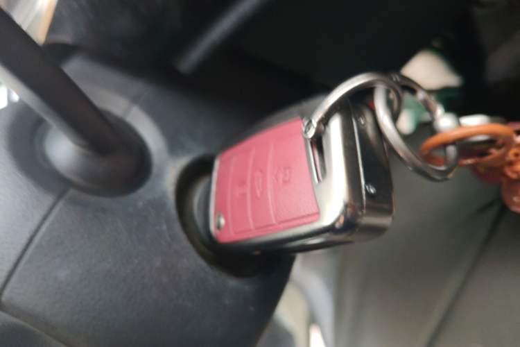 Used Jetta VS5 2019 280TSI Automatic Trend Model Vehicle Key