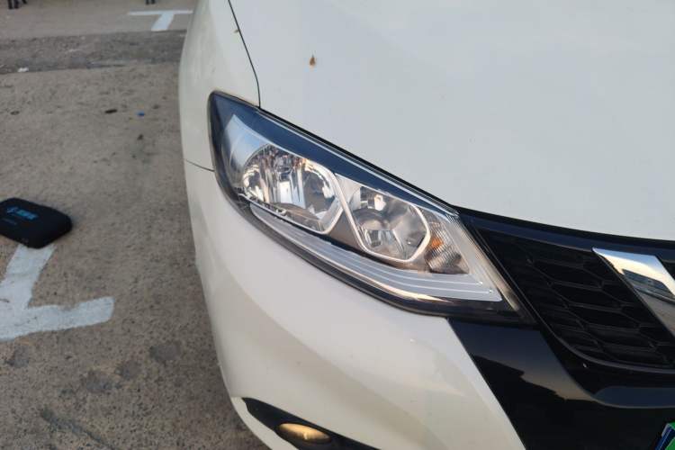 Used Nissan Tiida 2020 1.6L CVT Smart Drive Edition Right Front Headlight