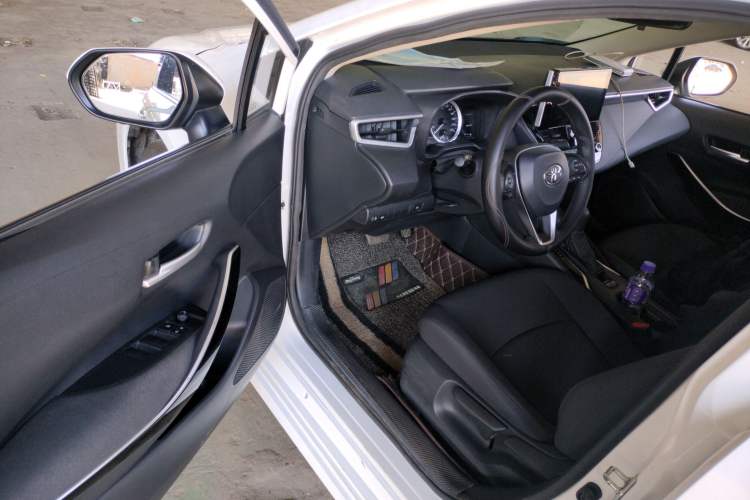 Used Toyota Corolla 2019 Dual-Engine 1.8L E-CVT GL-i Pioneer Edition Driver Seat