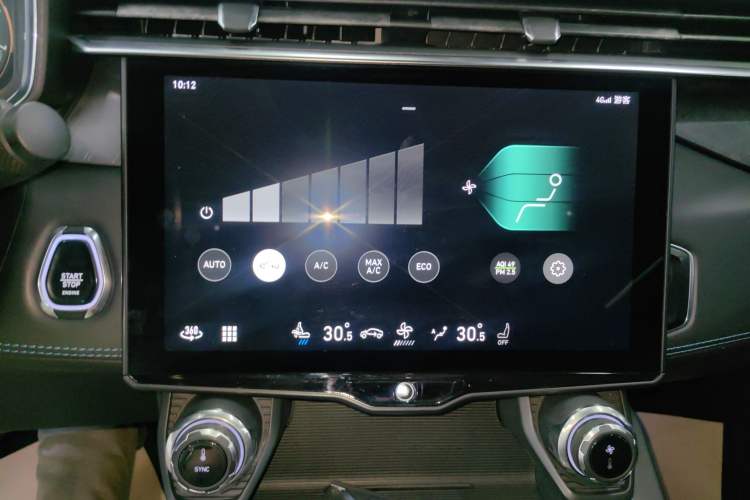 Used Lynk & Co 05 2022 2.0TD Two-Wheel Drive Shine Halo Contrast-Colored Wheel Version