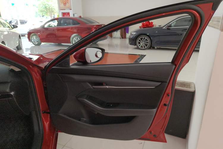 Used Mazda Mazda 3 Axela 2022 2.0L Automatic Zhiqing Edition
