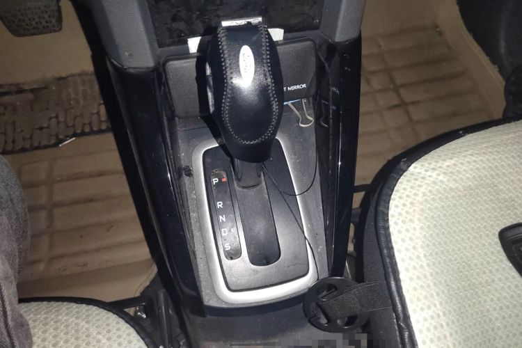 Used Ford EcoSport 2013 1.5L Automatic Prestige Model Gear Lever