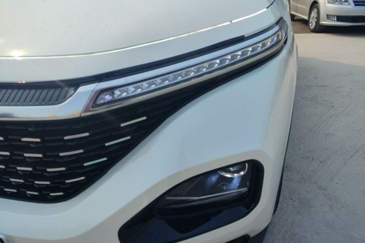 Used Baojun RM-5 2019 1.5T Manual Elite Version with 24-Hour Online Service 6 Seats