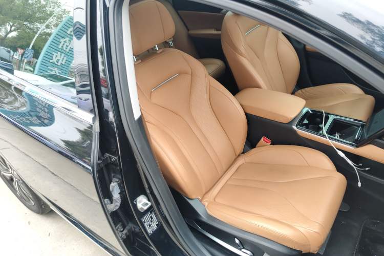 Used XPeng P5 2022 550E Right Front Seat