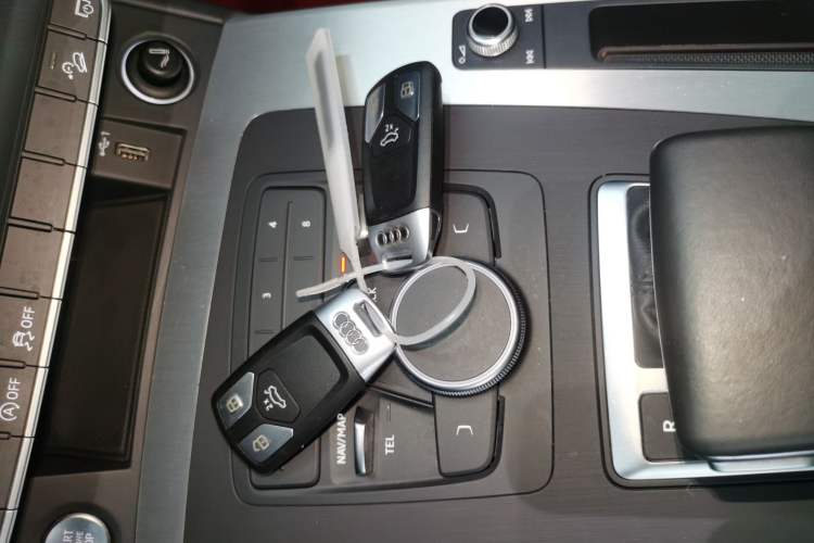 Used Audi Q5L 2020 Revised 40 TFSI Prestige Edition Vehicle Key