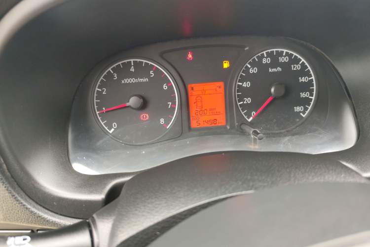 Used Venucia R30 2014 1.2L Manual Comfort Edition