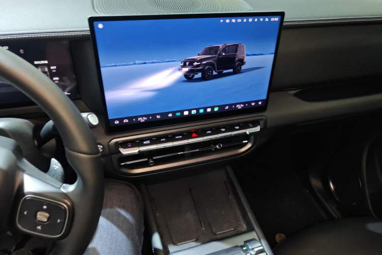 Used Tank 300 New Energy 2025 Hi4-T Audio And AC Panel