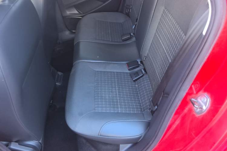 Used Volkswagen Polo 2014 1.6L Automatic Comfort Edition
