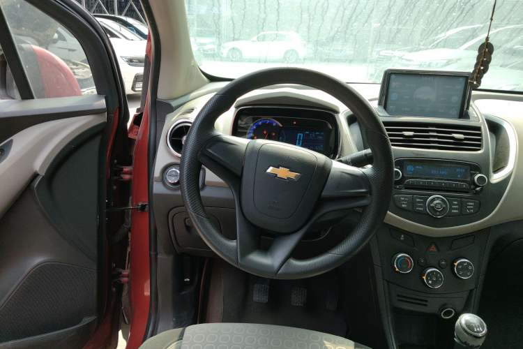 Used Chevrolet Trax 2014 1.4T Manual Two-Wheel Drive Comfort Model Steering Wheel