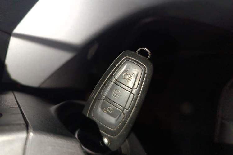 Used Ford Kuga 2015 1.5L GTDi Two-Wheel Drive Fashion Edition
