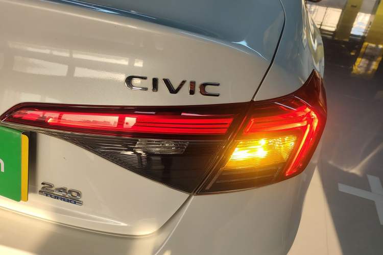 Used Honda Civic 2023 240TURBO CVT Dynamic Edition
