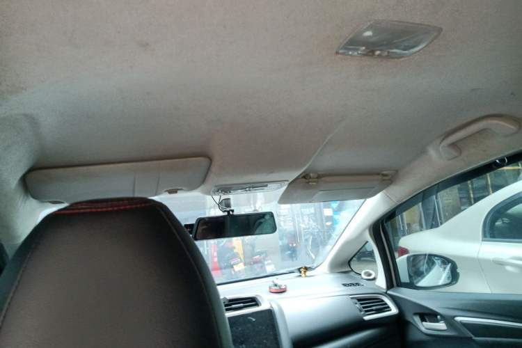 Used Honda Fit 2014 1.5L SE CVT Fashion Model Headliner