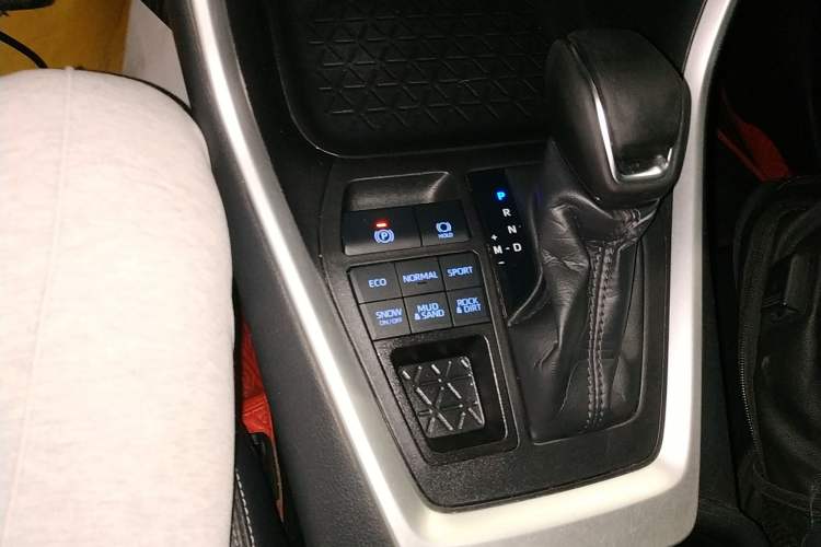 Used Toyota Wildlander 2021 2.0L CVT 4x4 Luxury Edition
