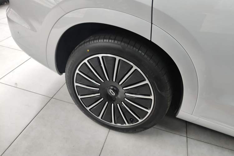 Used Hima AITO M7 2024 1.5T Intelligent Driving 4WD Max Edition 5 Seats
