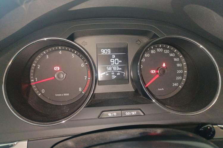 Used Volkswagen Bora 2015 Value Edition 1.6L Manual Fashionable Style
