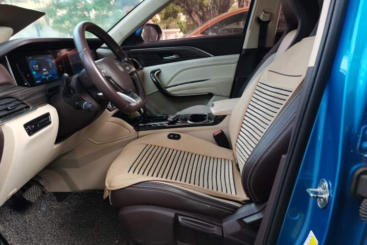 Used Bestune T77 2019 230 TID Automatic Luxury Version China VI Emission Standard Left Front Seat