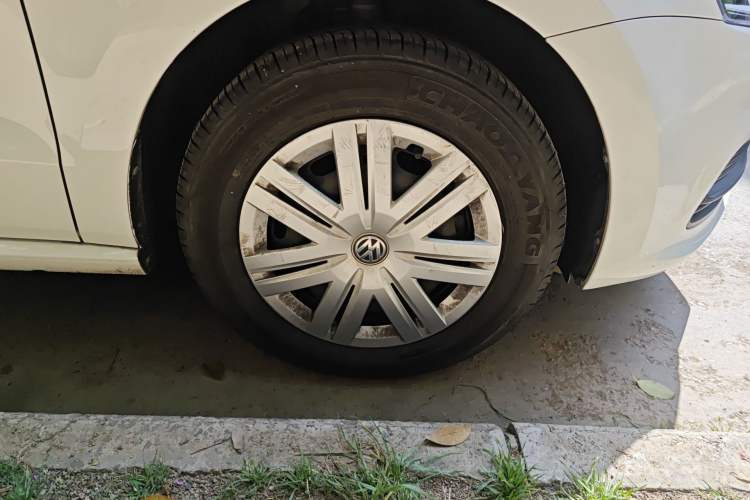 Used Volkswagen Polo 2016 1.4L Manual Fashion Model